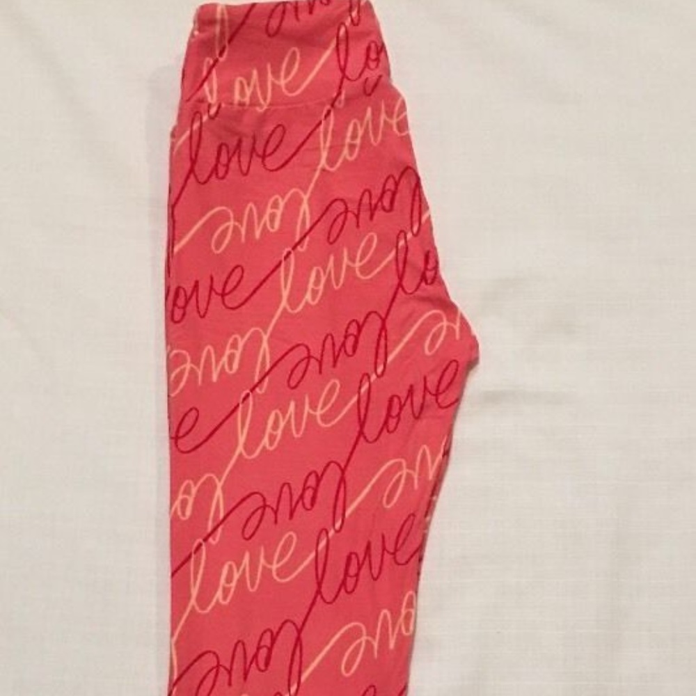 LuLaRoe TC Leggings Red Ivory Script "LOVE"